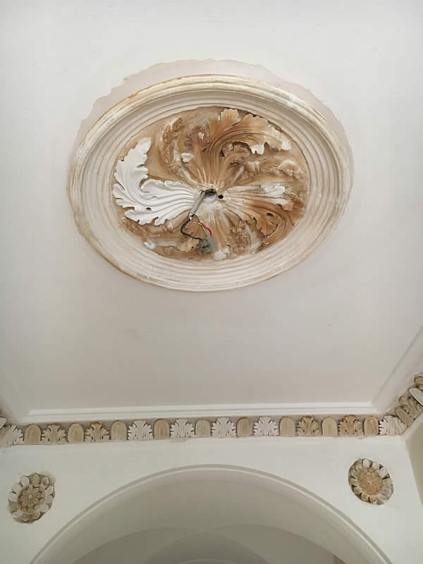 cornice paint removal 3